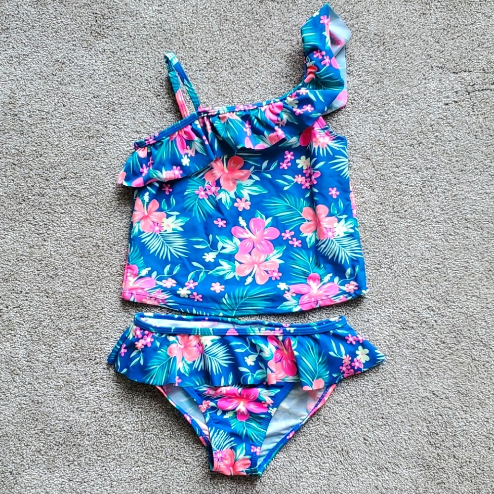 Girls swimsuit